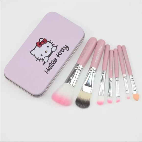 7 Piece Pink Hello Kitty Makeup Brushes - Picture 3 of 7